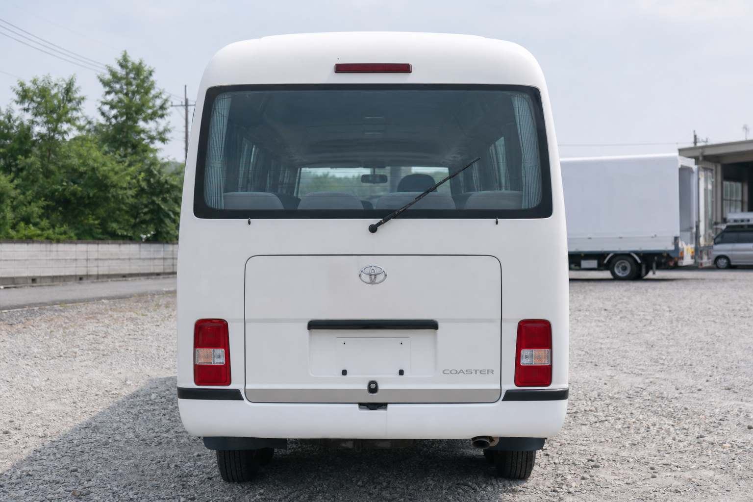 Toyota Coaster — photo 5