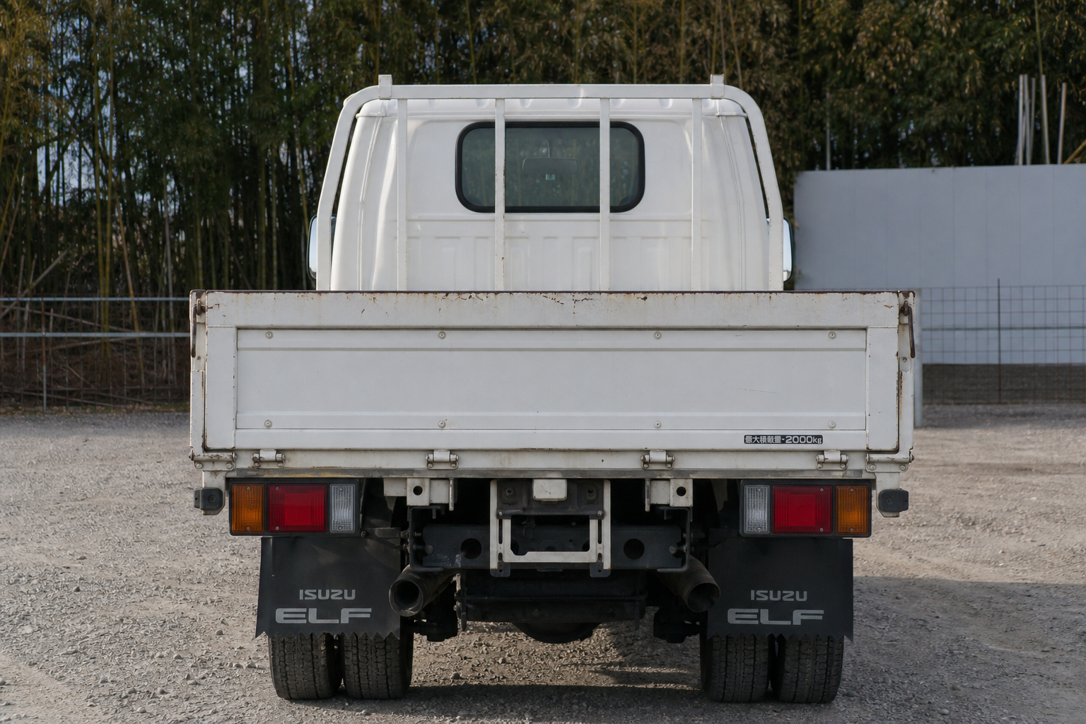 Isuzu Elf — photo 5